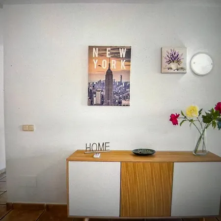 Holiday Villa And Beach Front Sea View - 5Br Refresh Villa Lloret de Mar