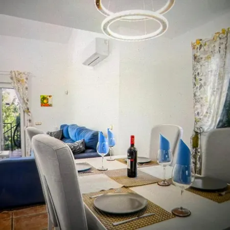 Holiday Villa And Beach Front Sea View - 5Br Refresh Lloret de Mar